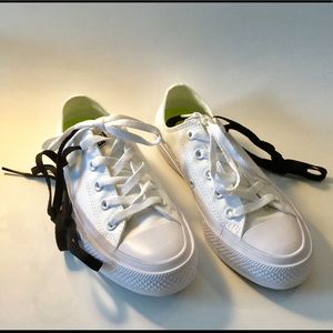 Converse Sneakers - size 6, brand new